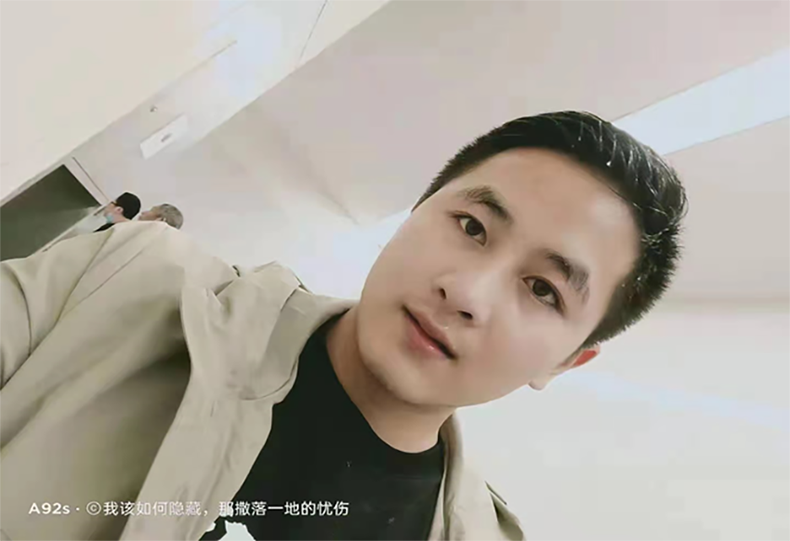 李明.png